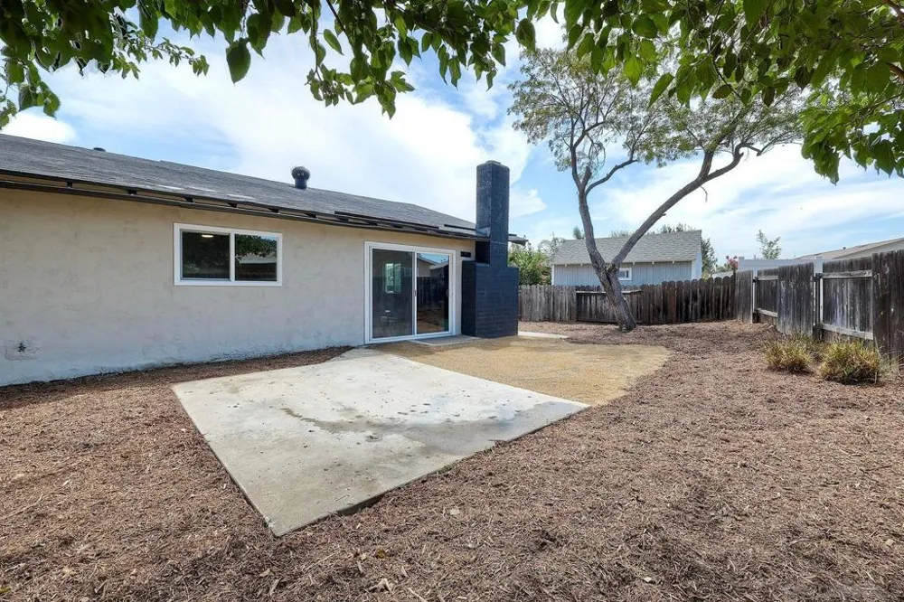 10007 Stanley Ct. Santee, CA 92071