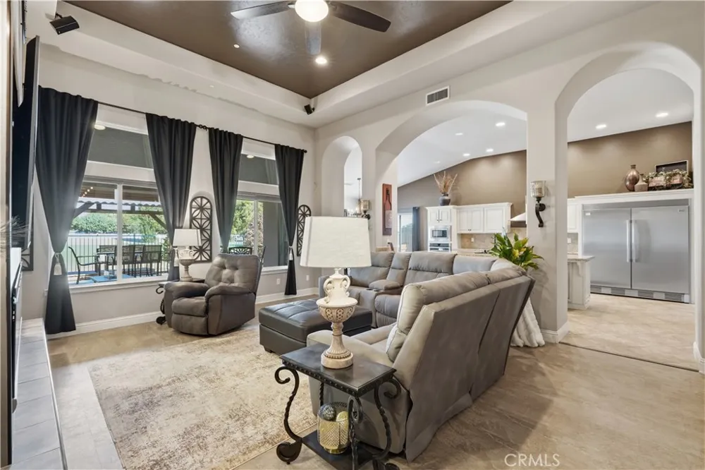 1162 Paradise Loop Lemoore, CA 93245