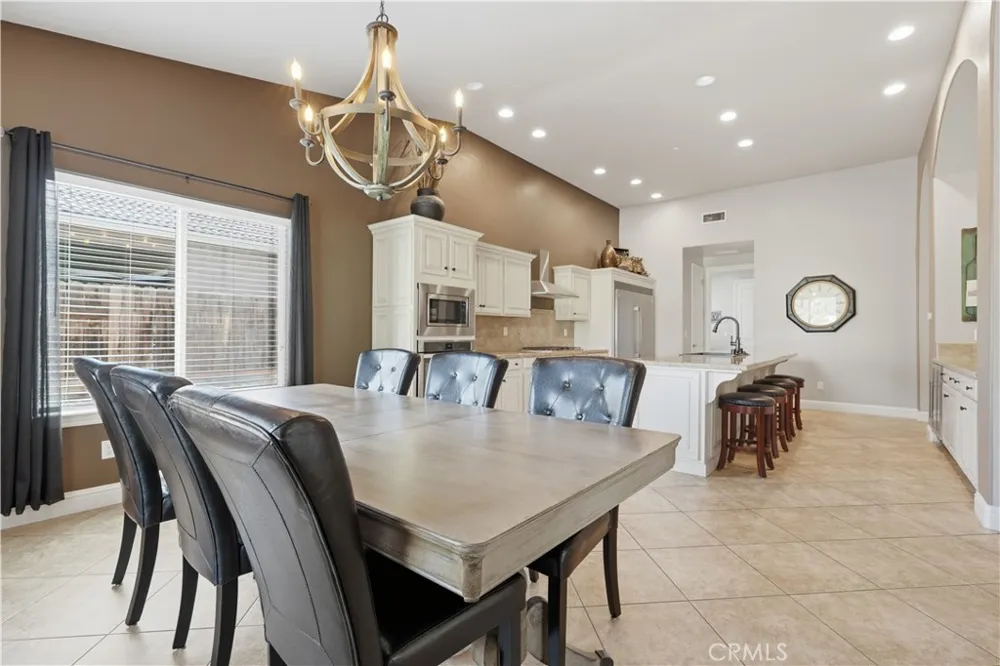1162 Paradise Loop Lemoore, CA 93245