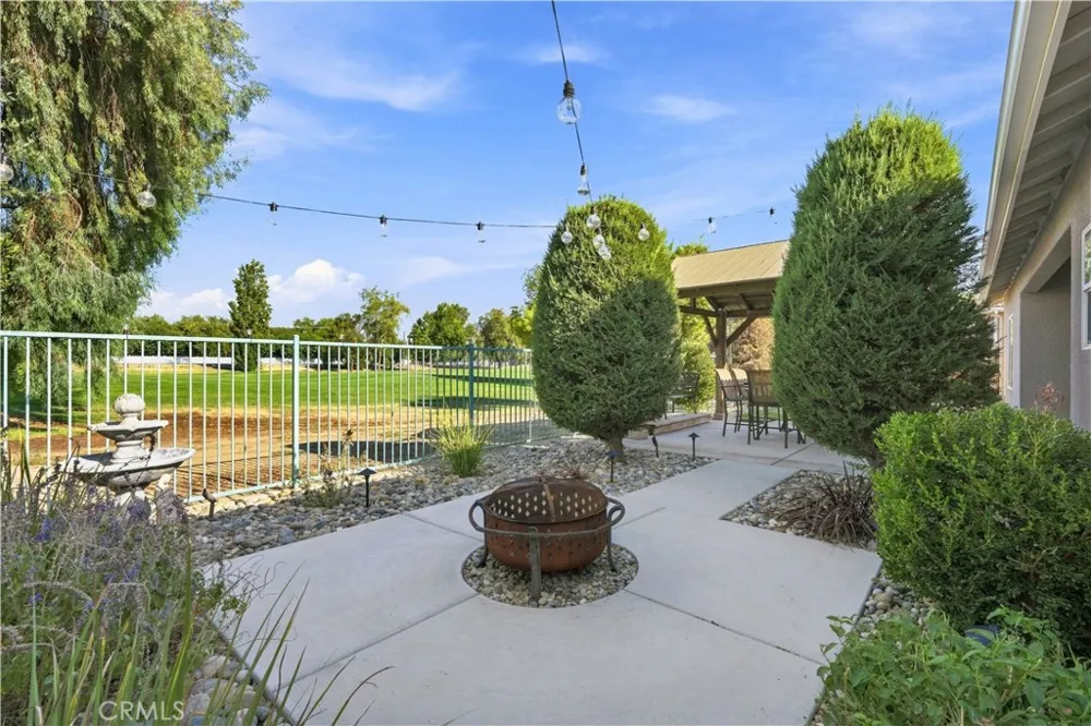 1162 Paradise Loop Lemoore, CA 93245