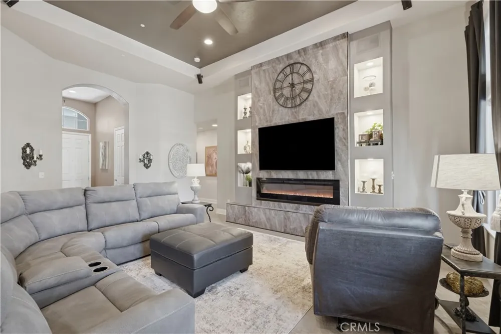 1162 Paradise Loop Lemoore, CA 93245