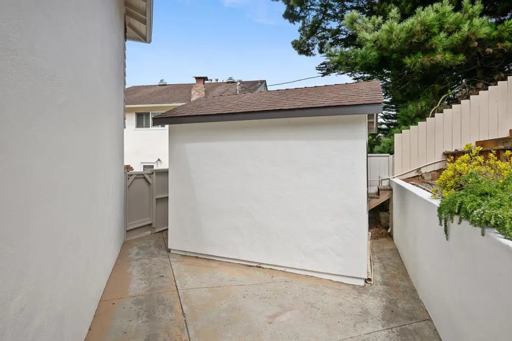 23 Shasta Court South San Francisco, CA 94080