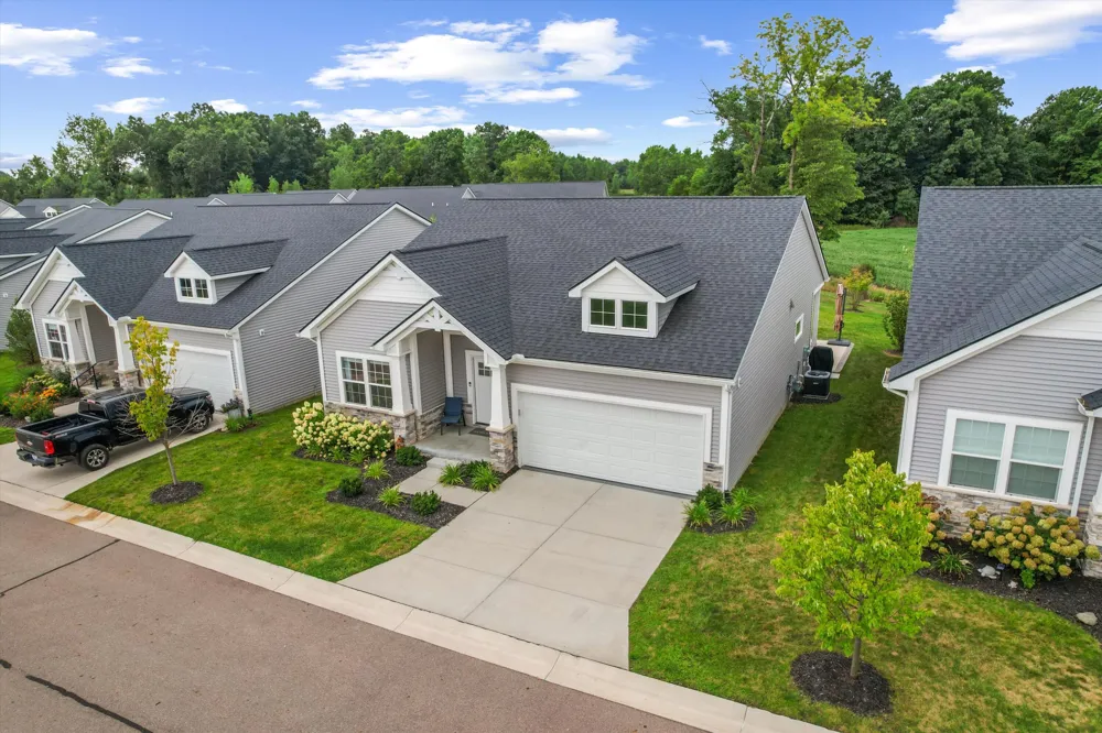 1406 Magellan Drive Chelsea, MI 48118