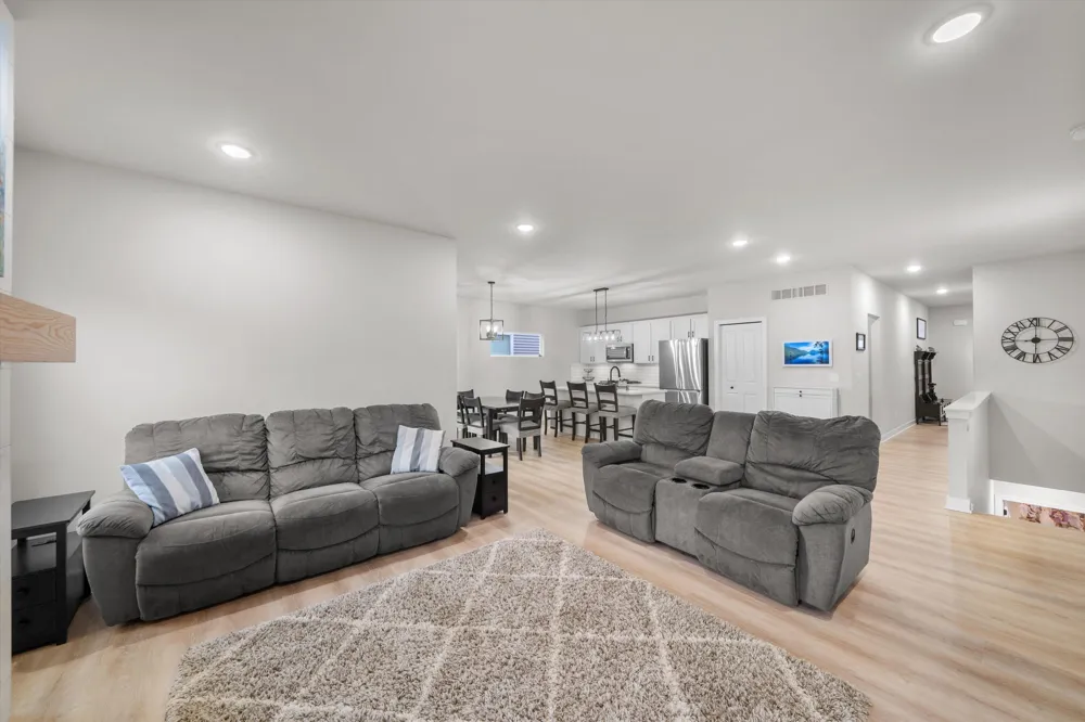 1406 Magellan Drive Chelsea, MI 48118