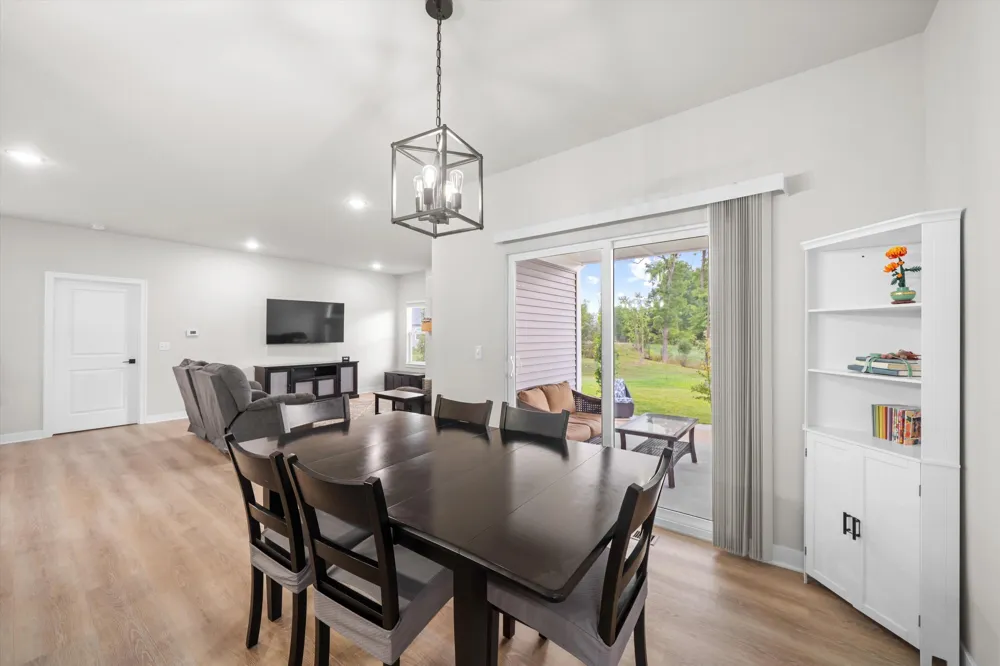 1406 Magellan Drive Chelsea, MI 48118