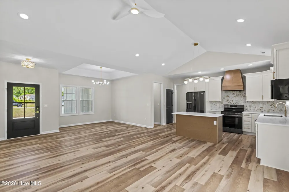 402 Wade Drive Richlands, NC 28574