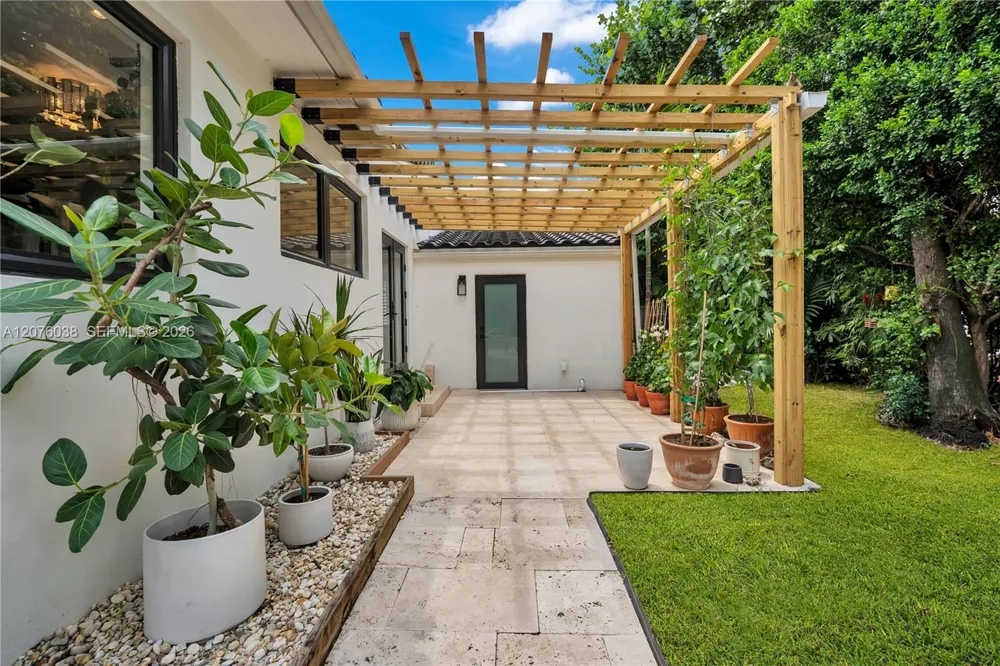 10301 Miami Ave Miami Shores, FL 33150