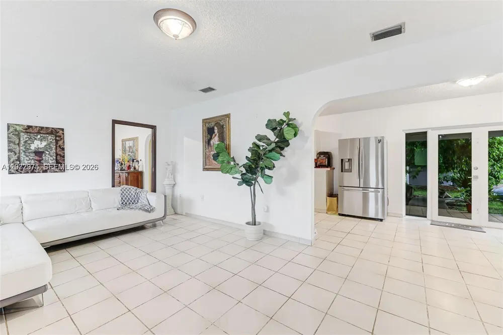 20890 SW 236th St Homestead, FL 33031