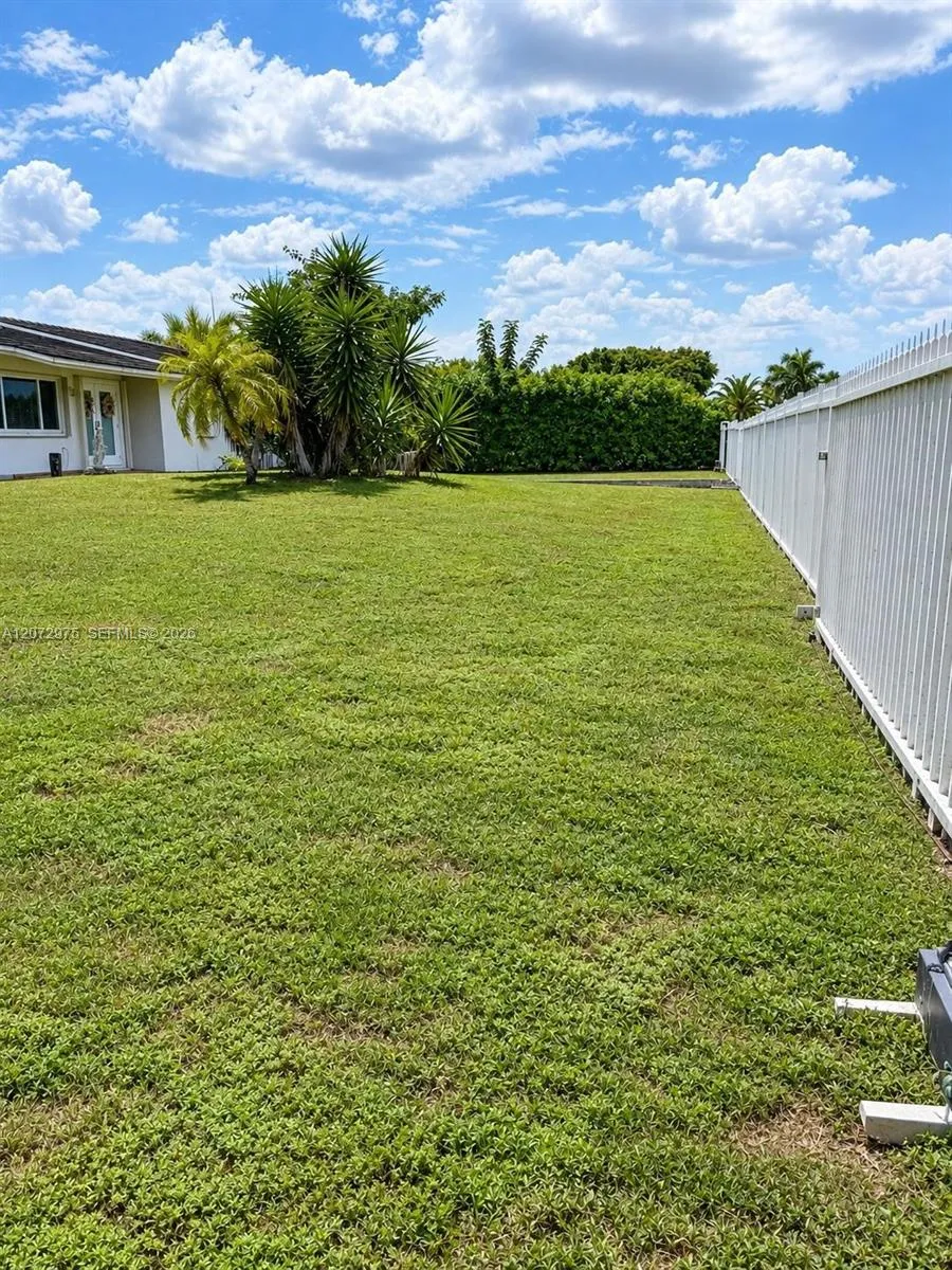 20890 SW 236th St Homestead, FL 33031