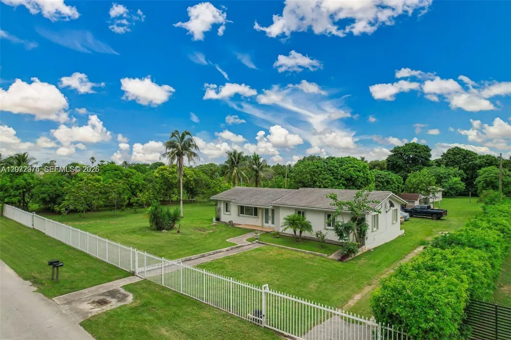 20890 SW 236th St Homestead, FL 33031