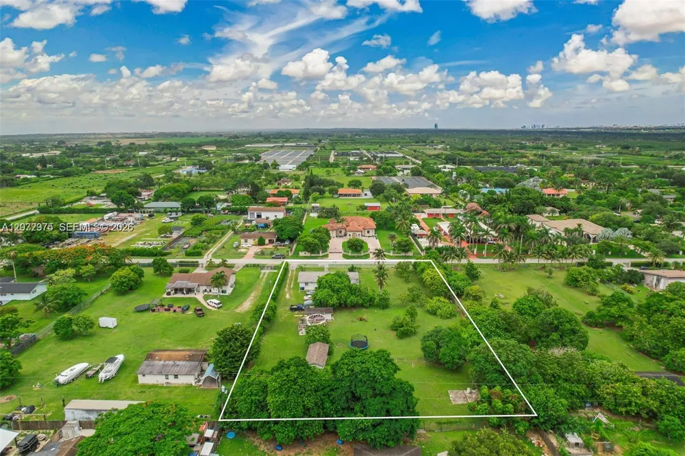 20890 SW 236th St Homestead, FL 33031