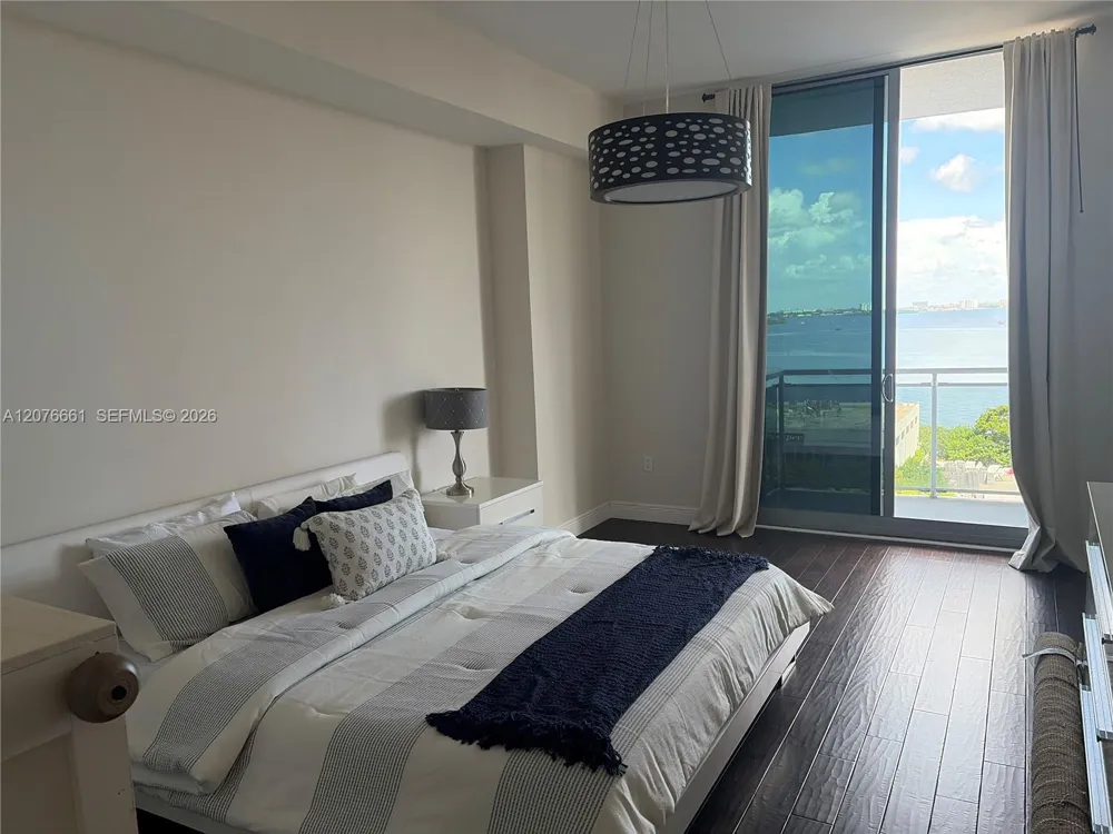 7901 Hispanola Ave #807 North Bay Village, FL 33141