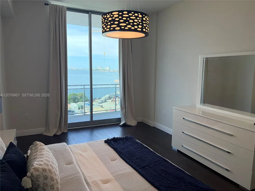 7901 Hispanola Ave #807 North Bay Village, FL 33141