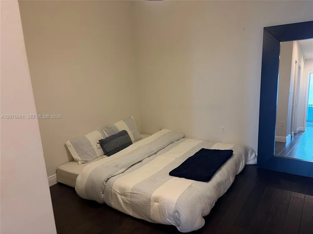 7901 Hispanola Ave #807 North Bay Village, FL 33141