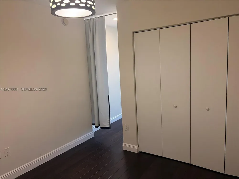 7901 Hispanola Ave #807 North Bay Village, FL 33141