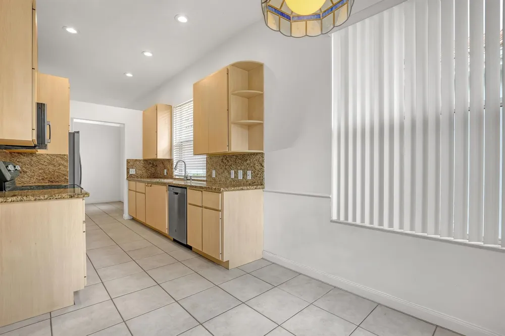 204 S HAMPTON DRIVE Jupiter, FL 33458