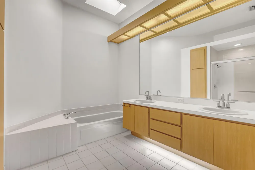 204 S HAMPTON DRIVE Jupiter, FL 33458