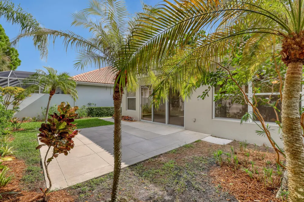 204 S HAMPTON DRIVE Jupiter, FL 33458