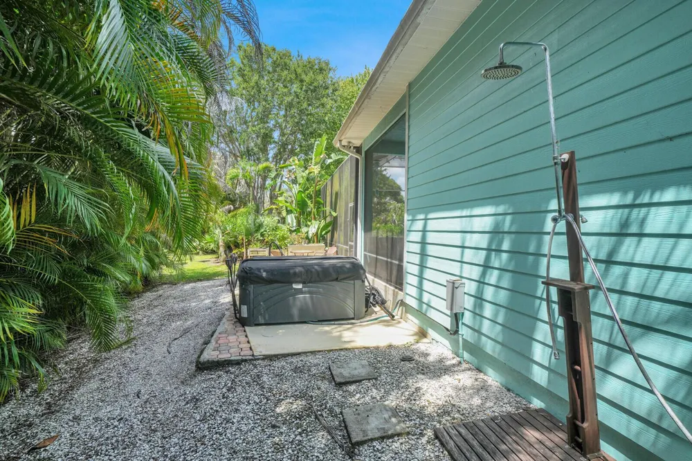 1870 NE VICTORIAN LANE Jensen Beach, FL 34957