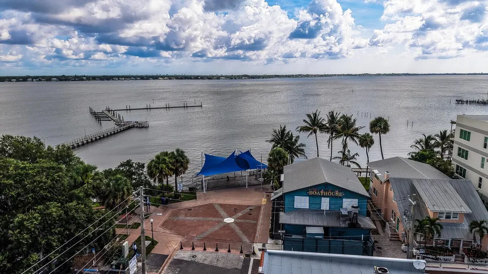 1870 NE VICTORIAN LANE Jensen Beach, FL 34957
