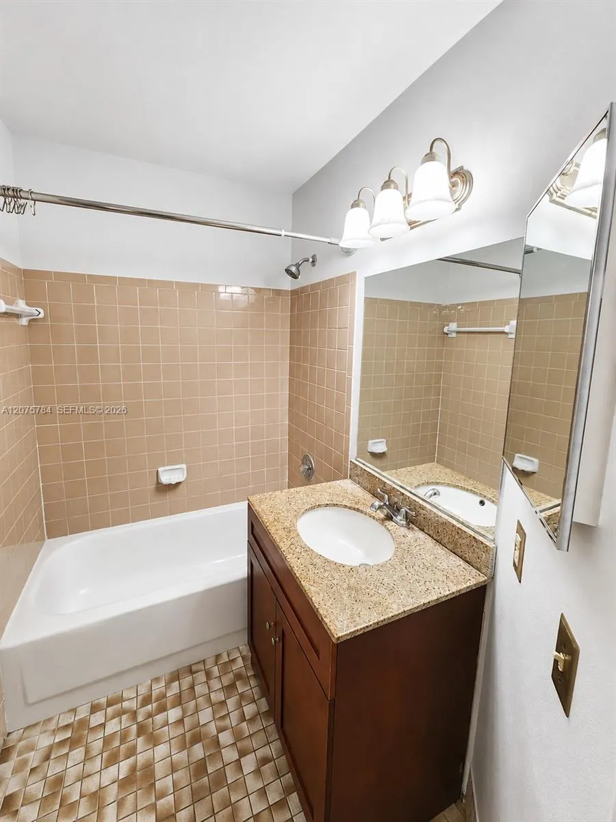 3280 NW 102nd Ter #203-E Coral Springs, FL 33065