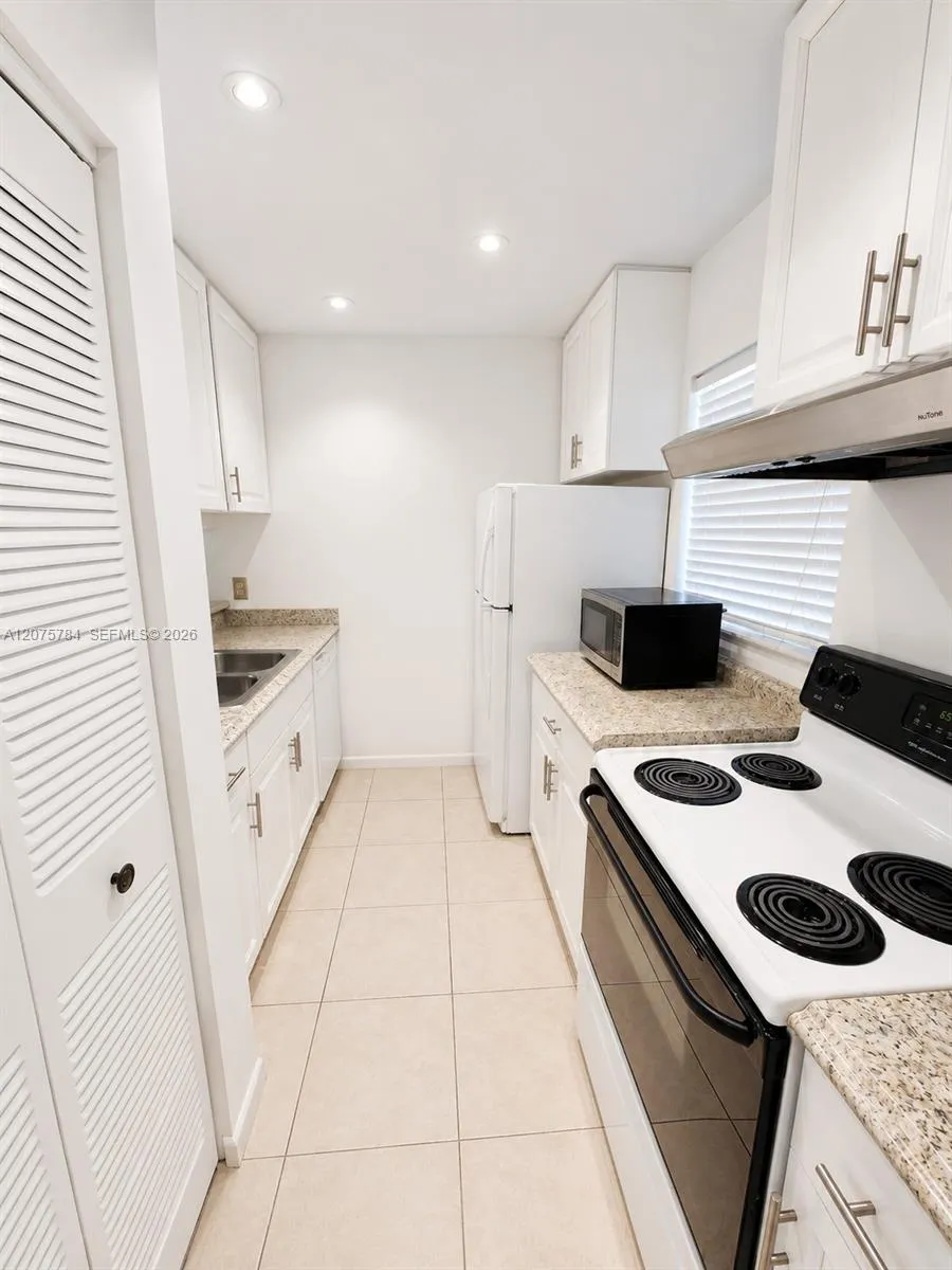 3280 NW 102nd Ter #203-E Coral Springs, FL 33065