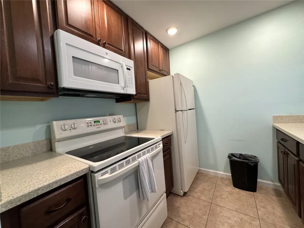 3545 59TH AVENUE W #3545 Bradenton, FL 34210