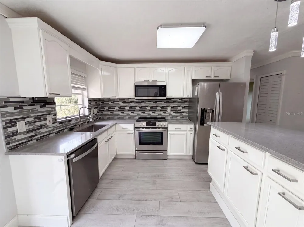 976 LISKEARD AVENUE Orange City, FL 32763