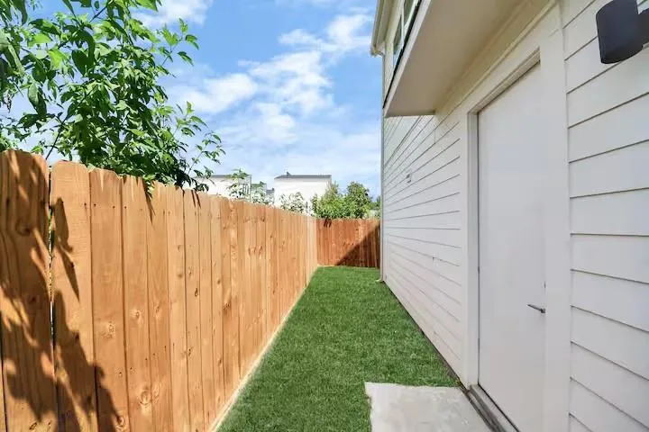 5935 Beall St A/D Street Houston, TX 77091