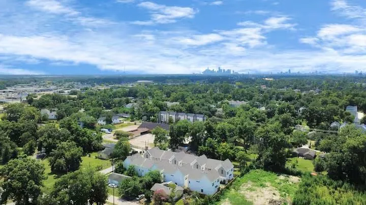 5935 Beall St A/D Street Houston, TX 77091