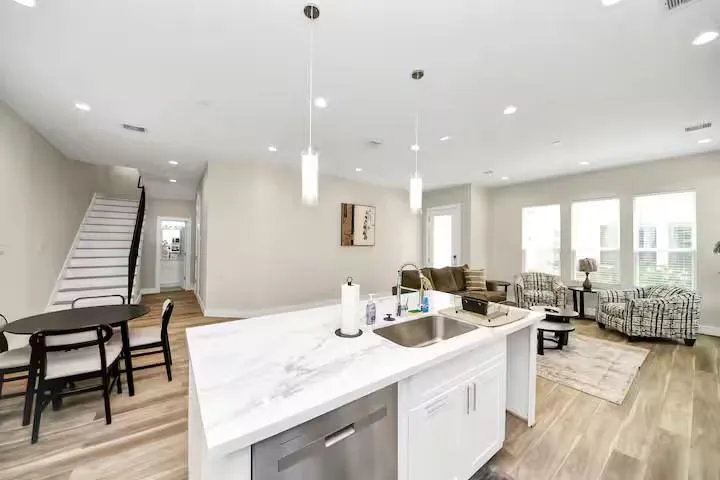 5935 Beall St A/D Street Houston, TX 77091