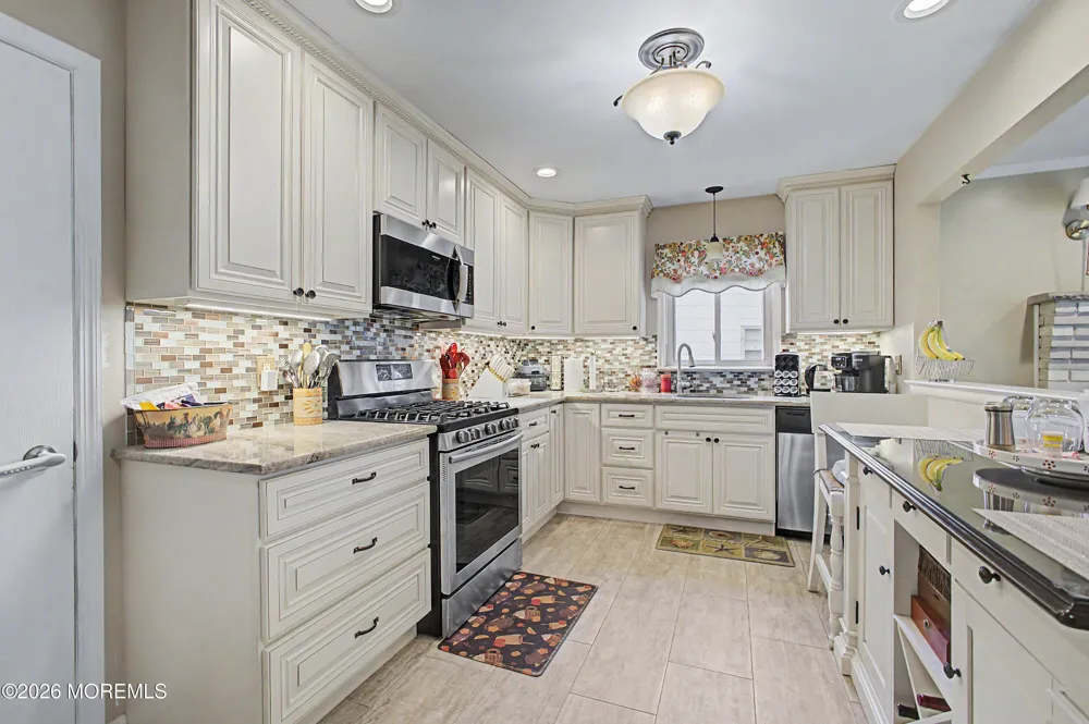 30 Bugle Court Toms River, NJ 08757
