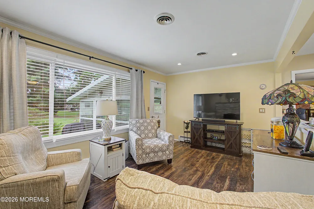 30 Bugle Court Toms River, NJ 08757