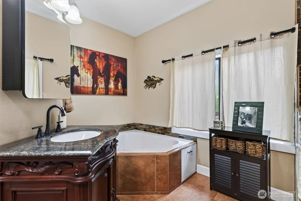 18606 NE 182nd Avenue Brush Prairie, WA 98606