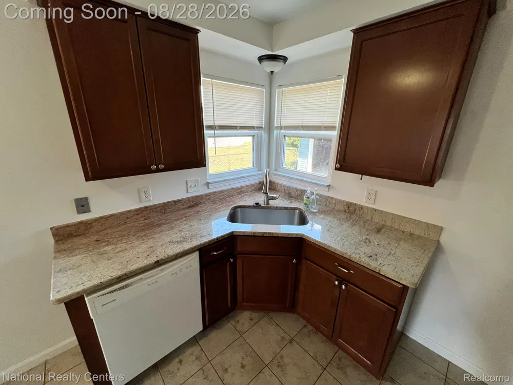 29636 Orangelawn Street Livonia City, MI 48150
