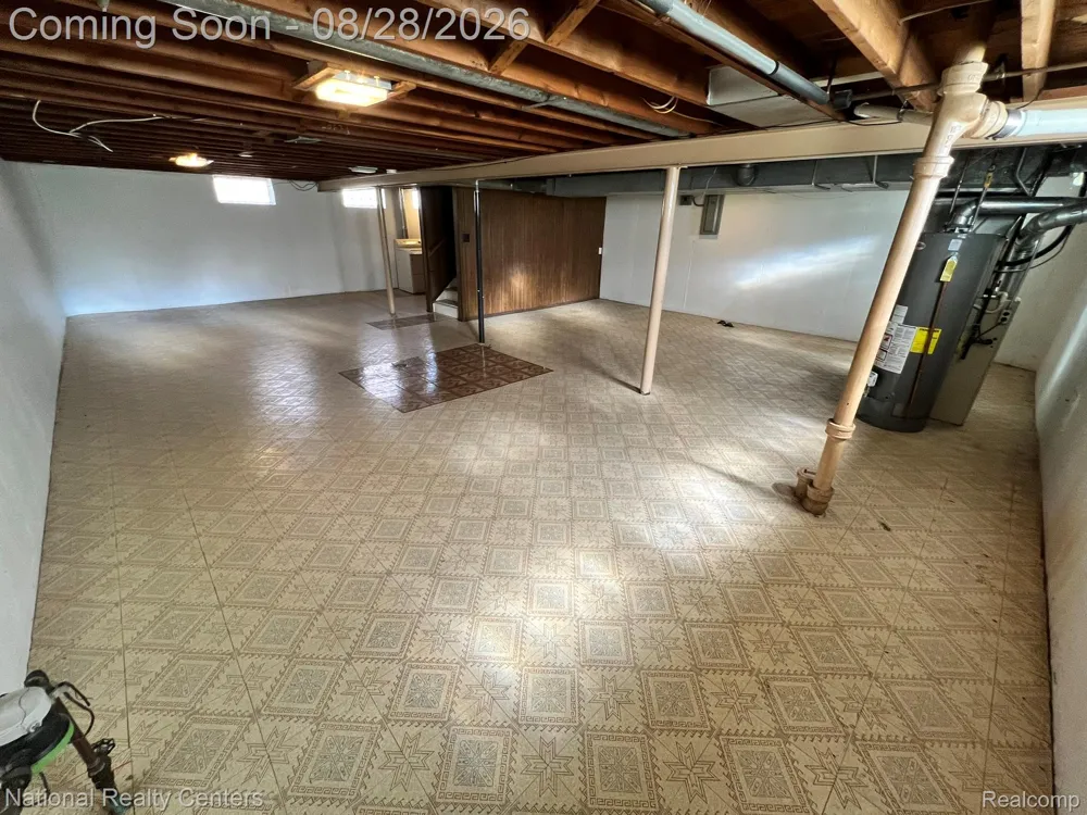 29636 Orangelawn Street Livonia City, MI 48150