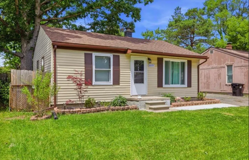 22761 Purdue Avenue Farmington Hills City, MI 48336