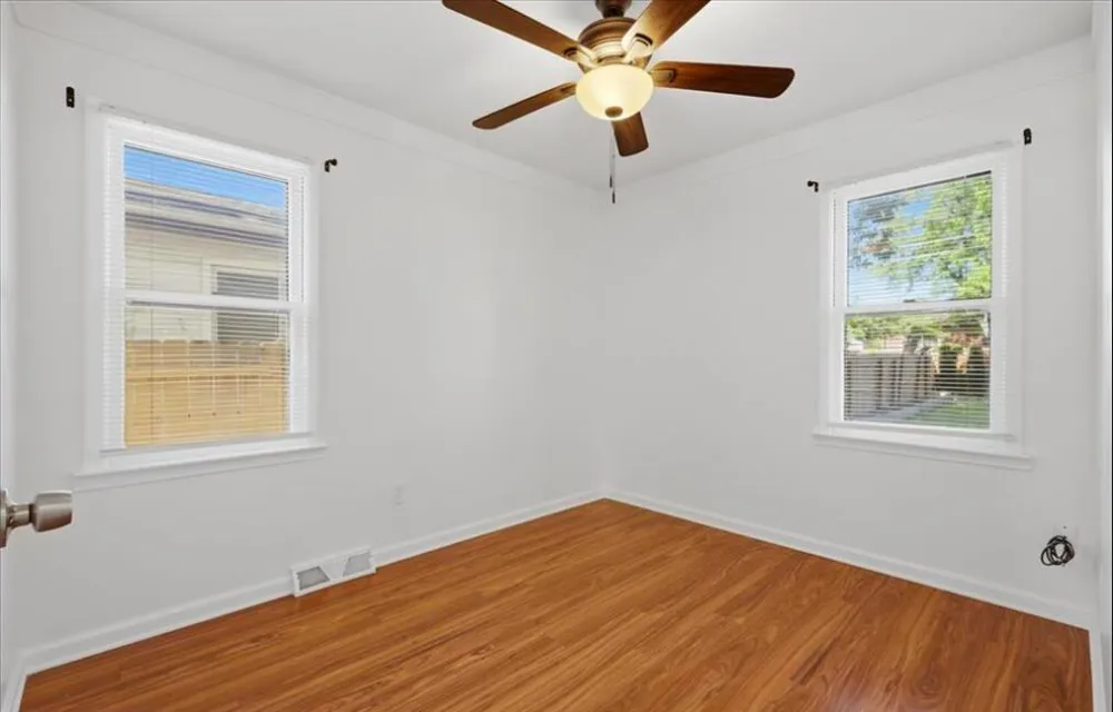 22761 Purdue Avenue Farmington Hills City, MI 48336