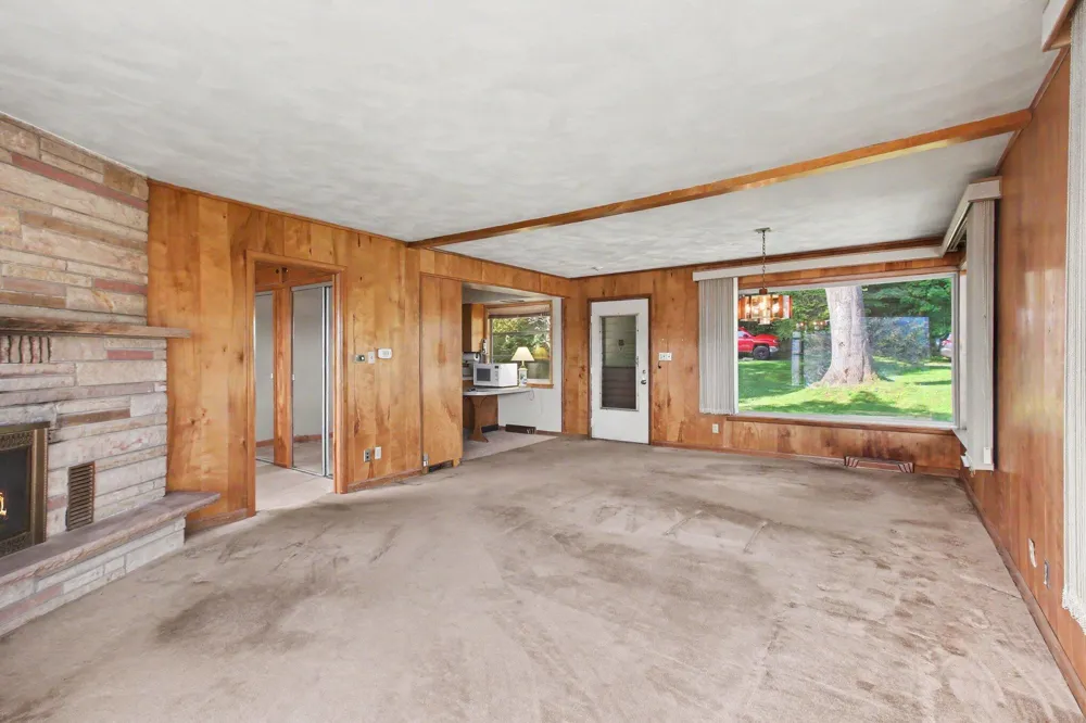 51834 Co Rd 384 Columbia Township, MI 49056