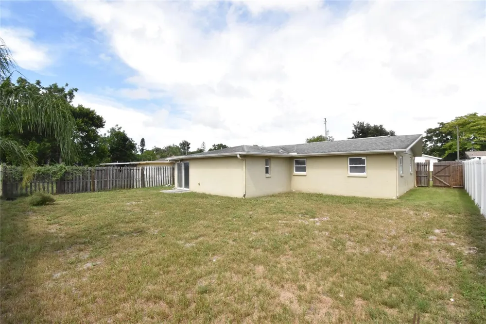 11025 PICKERING LANE Port Richey, FL 34668