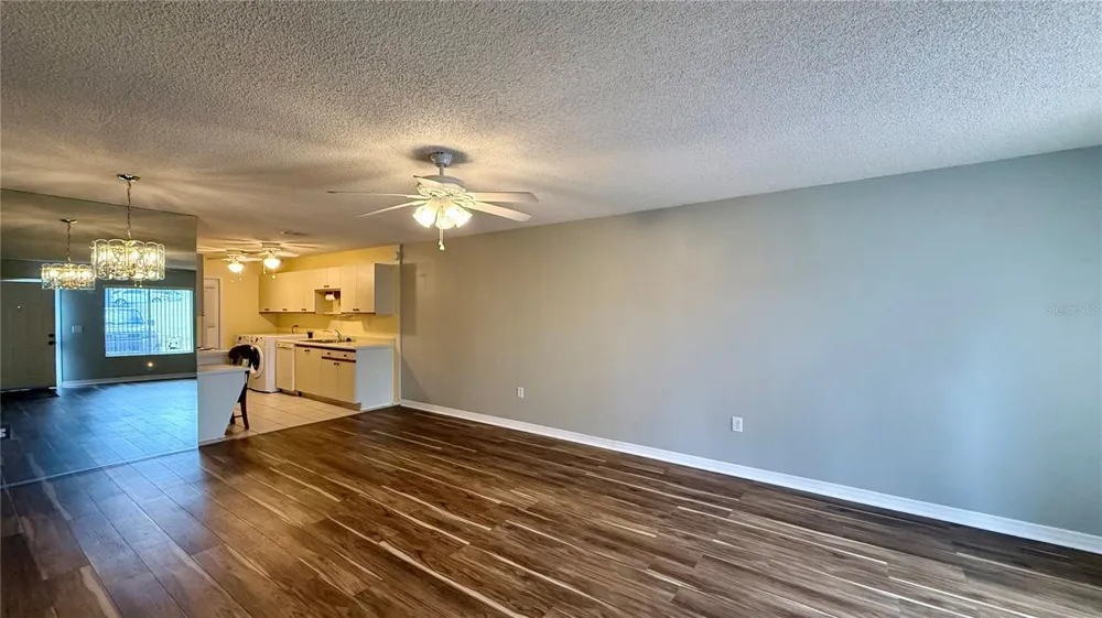 207 WINTER RIDGE BOULEVARD #4 Winter Haven, FL 33881
