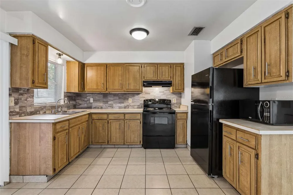 1544 PROVIDENCE BOULEVARD Deltona, FL 32725