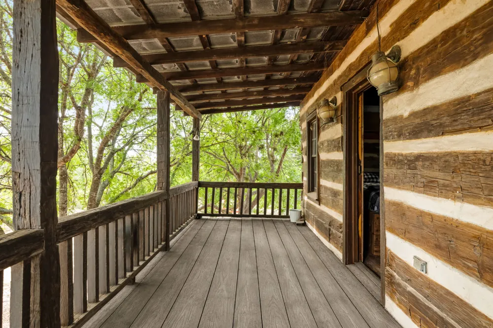401 Clear Creek Lane Fredericksburg, TX 78624