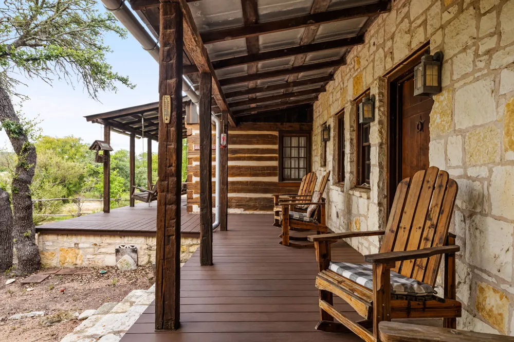 401 Clear Creek Lane Fredericksburg, TX 78624