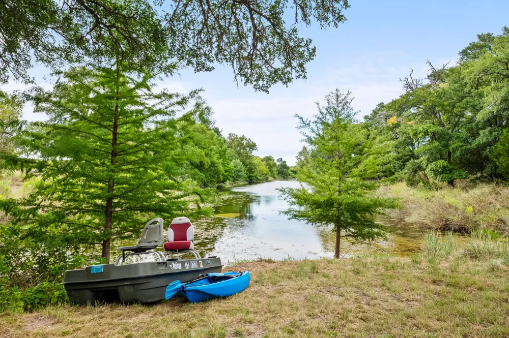 401 Clear Creek Lane Fredericksburg, TX 78624
