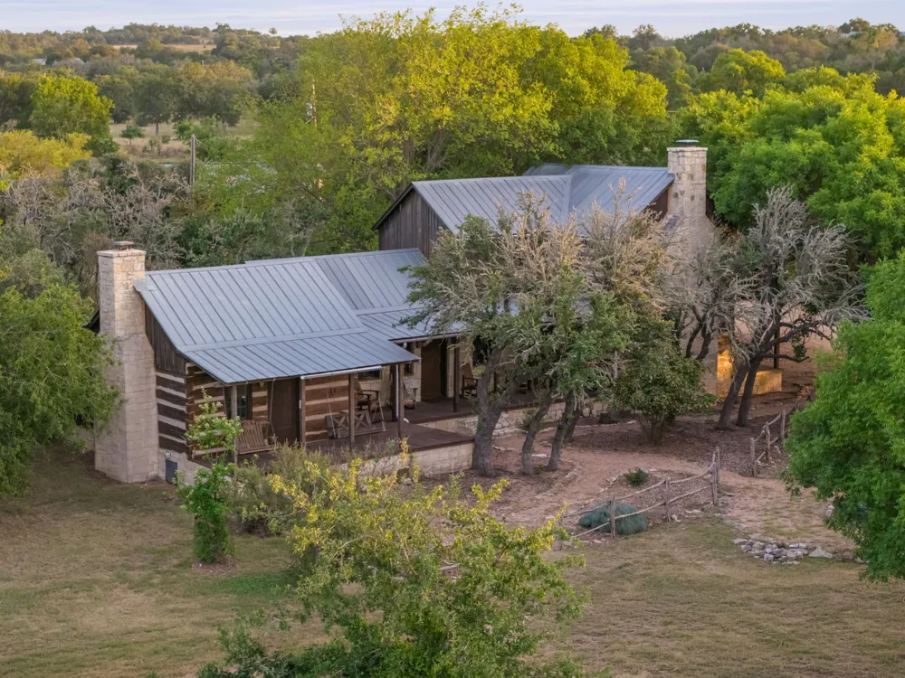 401 Clear Creek Lane Fredericksburg, TX 78624