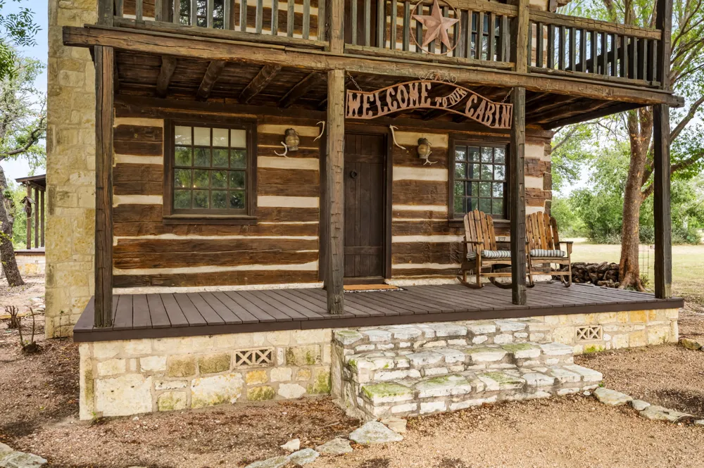 401 Clear Creek Lane Fredericksburg, TX 78624