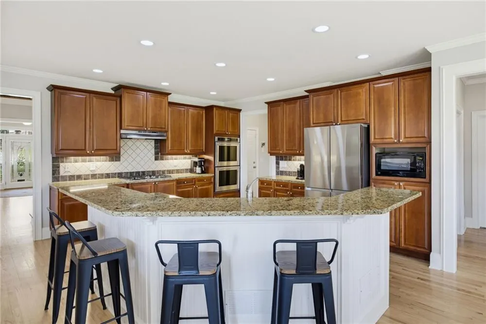 333 Golf Crest Drive Acworth, GA 30101