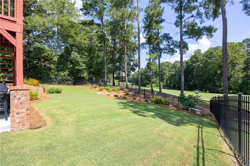 333 Golf Crest Drive Acworth, GA 30101