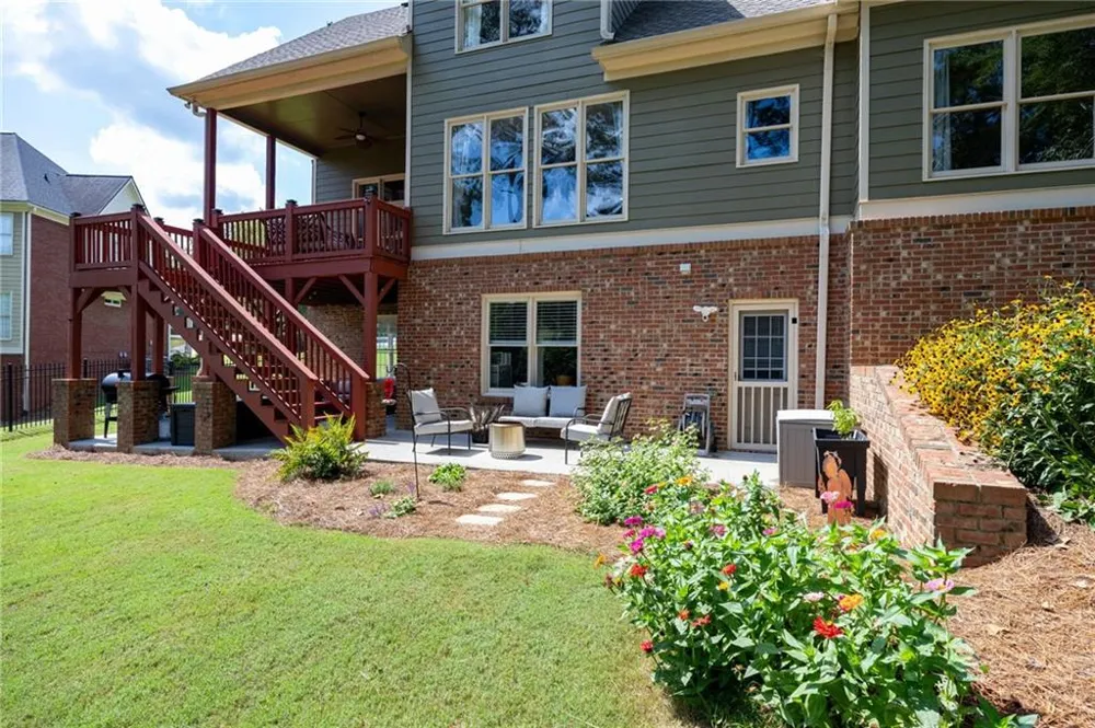 333 Golf Crest Drive Acworth, GA 30101